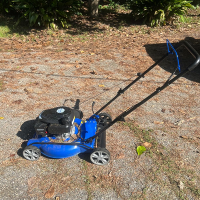 BILT HARD Gas Lawn Mower