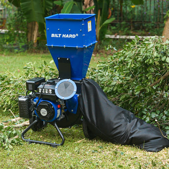 BILT HARD gas wood chipper with collection bag